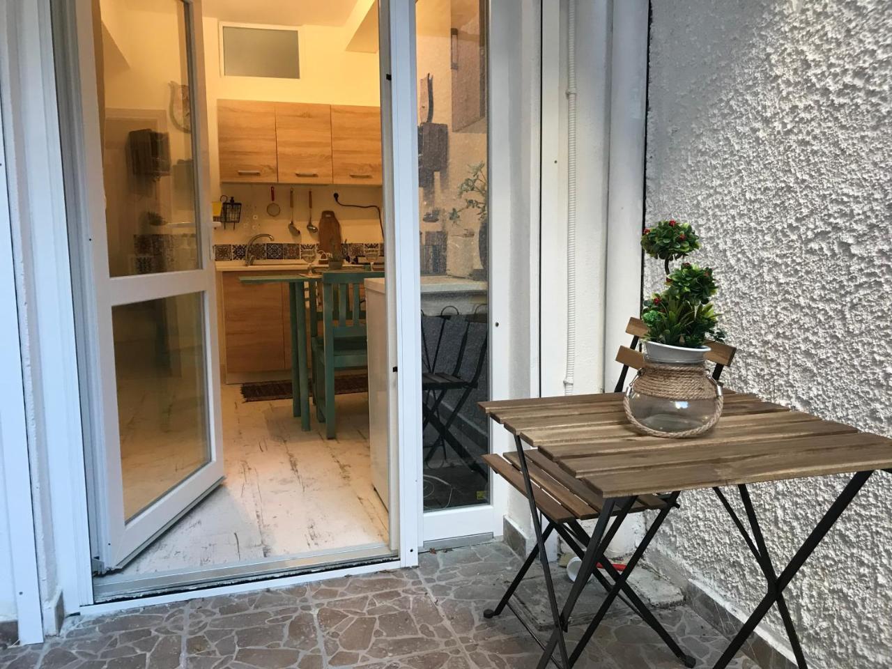 Two Houses Petralona Athens Exterior photo